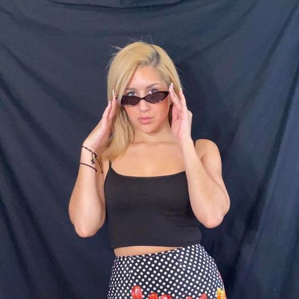 Women's 90s Inspired Small Lenses black Cat Eye Frames - Picture 2 of 4